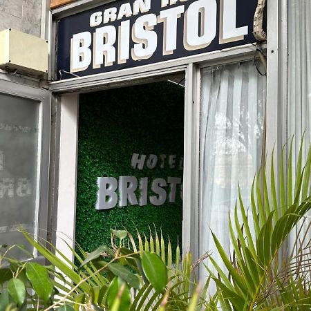 Hotel Bristol Cordoba Bagian luar foto